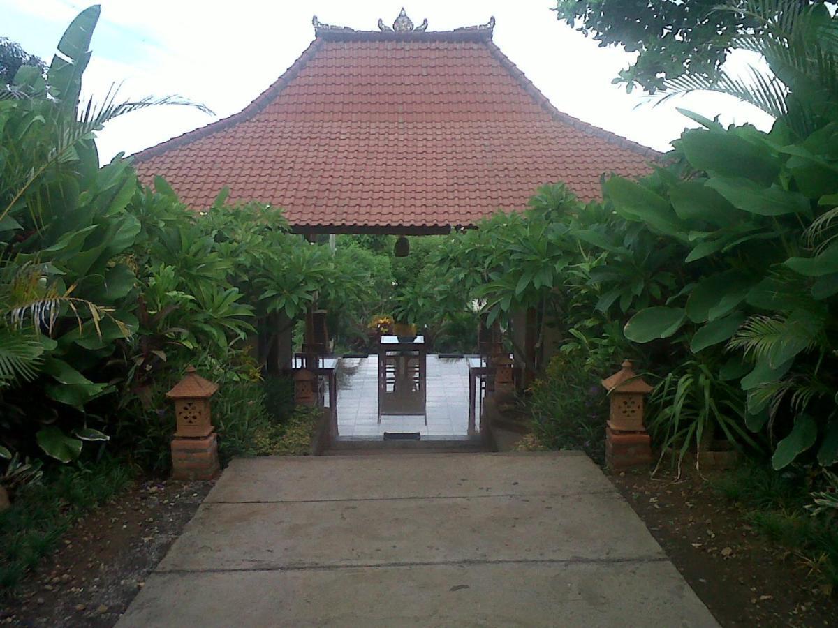 بيموتيران Eliska Sari Bungalows Sumberkima المظهر الخارجي الصورة
